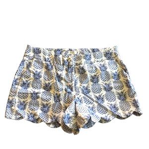 Crown & Ivy Scalloped Pineapple Shorts Blue White Size 12